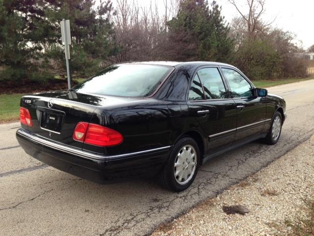 Mercedes-Benz E-Class 1998 photo 3