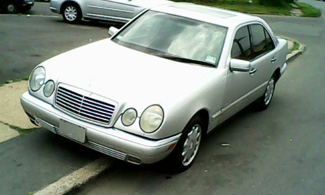 Mercedes-Benz E-Class 1998 photo 4