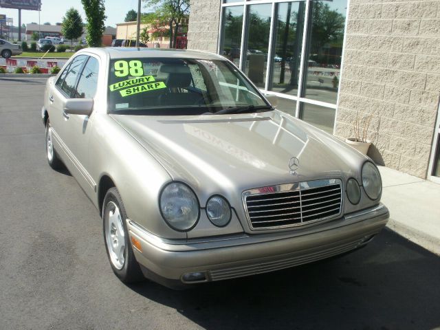 Mercedes-Benz E-Class 1998 photo 14