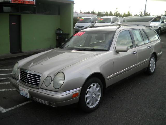 Mercedes-Benz E-Class 1998 photo 4