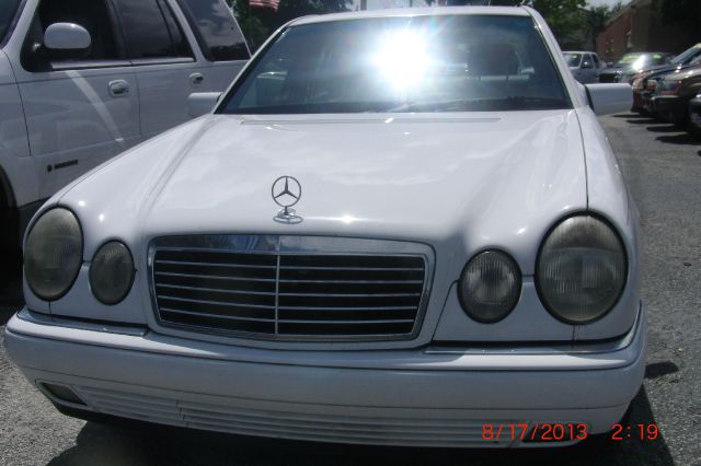 Mercedes-Benz E-Class 1998 photo 2