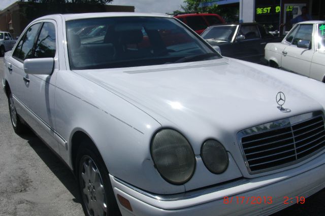 Mercedes-Benz E-Class 1998 photo 3