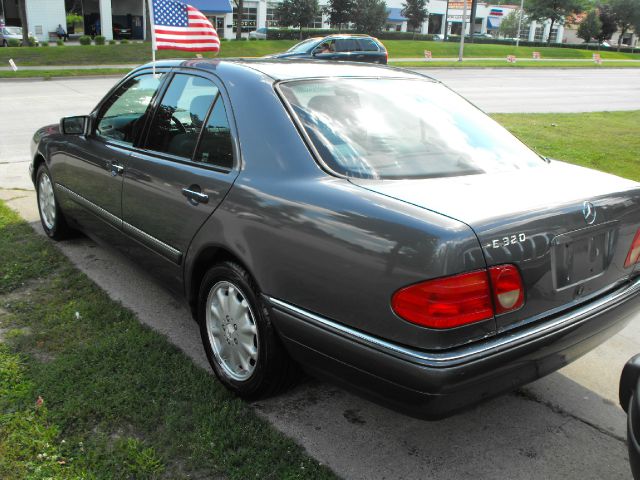 Mercedes-Benz E-Class Unknown Sedan