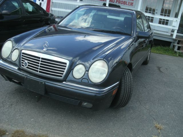 Mercedes-Benz E-Class 1998 photo 3