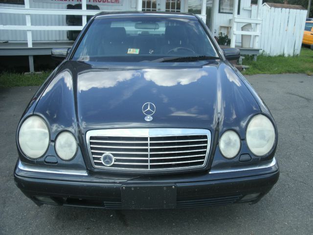 Mercedes-Benz E-Class 1998 photo 4