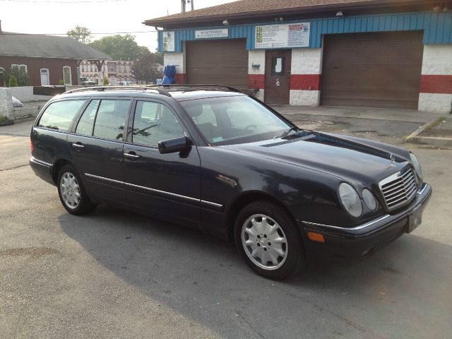 Mercedes-Benz E-Class 1998 photo 4