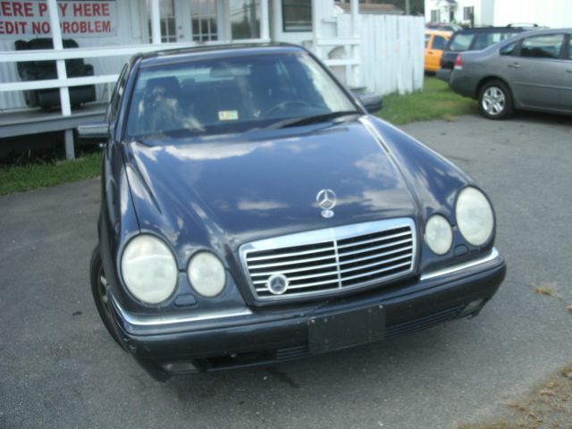 Mercedes-Benz E-Class 1998 photo 1