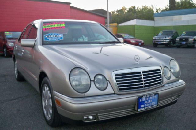 Mercedes-Benz E-Class 1998 photo 1