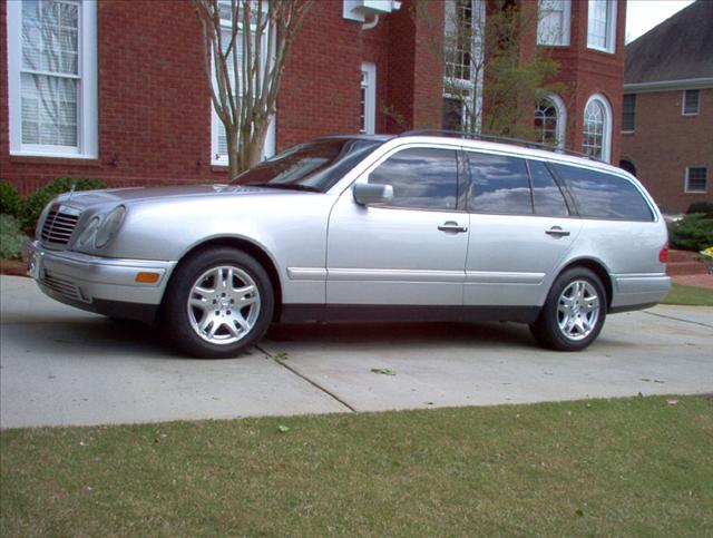 Mercedes-Benz E-Class Unknown Wagon