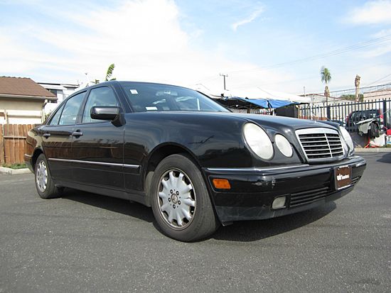 Mercedes-Benz E-Class 1999 photo 1