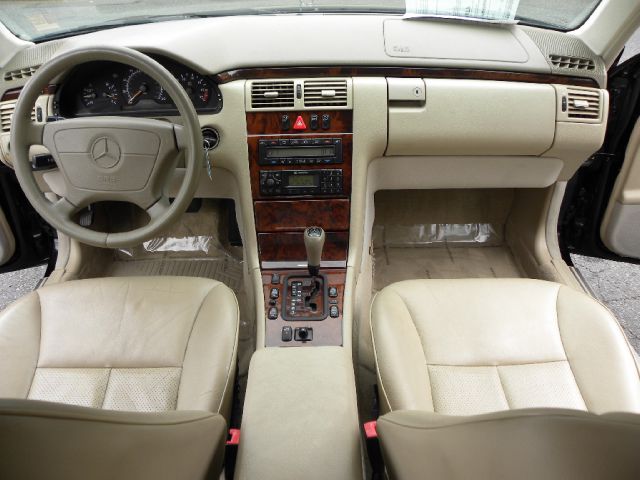 Mercedes-Benz E-Class 1999 photo 5