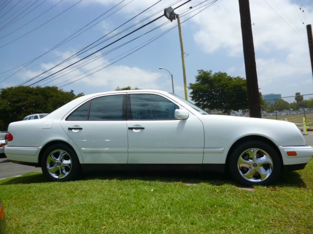 Mercedes-Benz E-Class 1999 photo 22