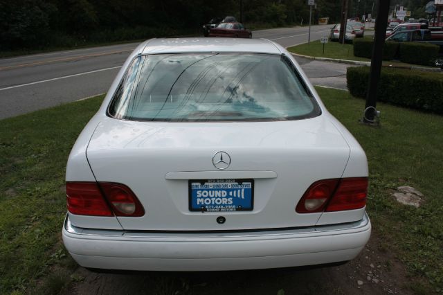 Mercedes-Benz E-Class 1999 photo 2