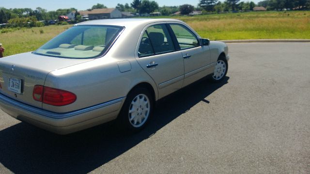 Mercedes-Benz E-Class 1999 photo 4