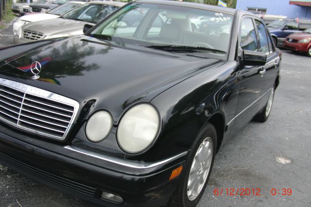 Mercedes-Benz E-Class 1999 photo 4