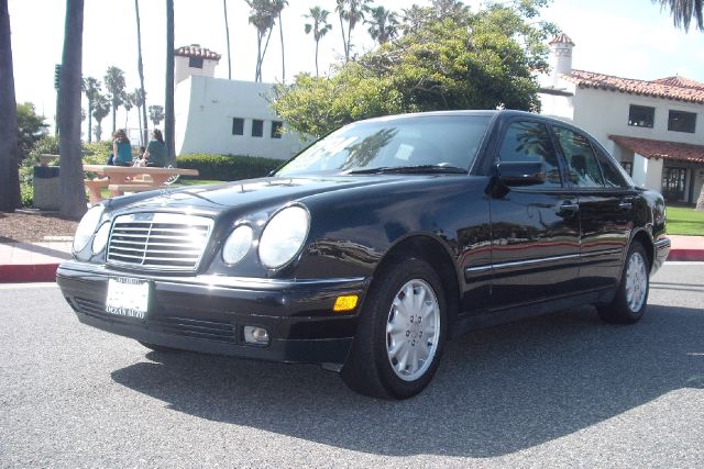 Mercedes-Benz E-Class 1999 photo 13