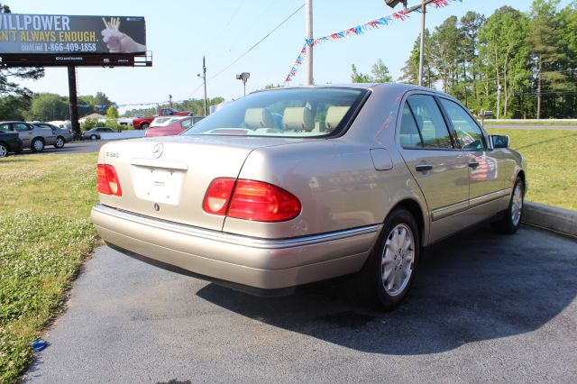 Mercedes-Benz E-Class 1999 photo 1