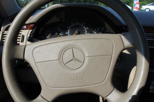 Mercedes-Benz E-Class 1999 photo 12