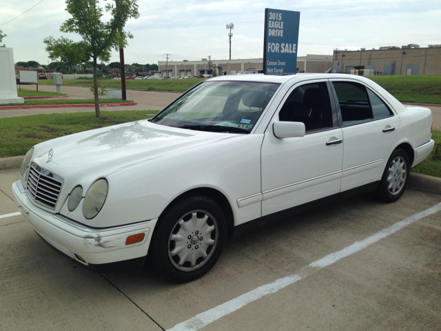 Mercedes-Benz E-Class 1999 photo 2