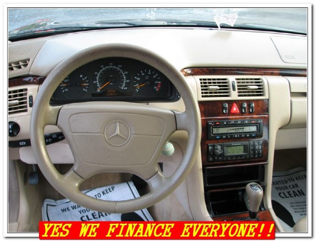 Mercedes-Benz E-Class 1999 photo 4