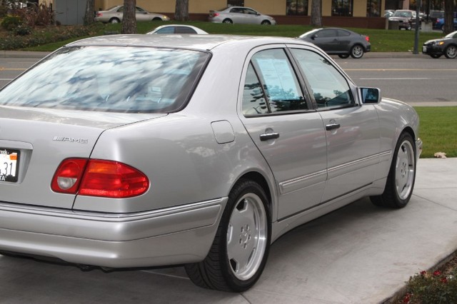 Mercedes-Benz E-Class 1999 photo 1