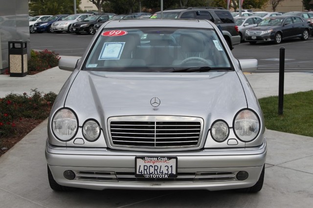 Mercedes-Benz E-Class 1999 photo 3