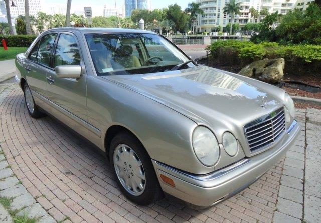 Mercedes-Benz E-Class 1999 photo 29