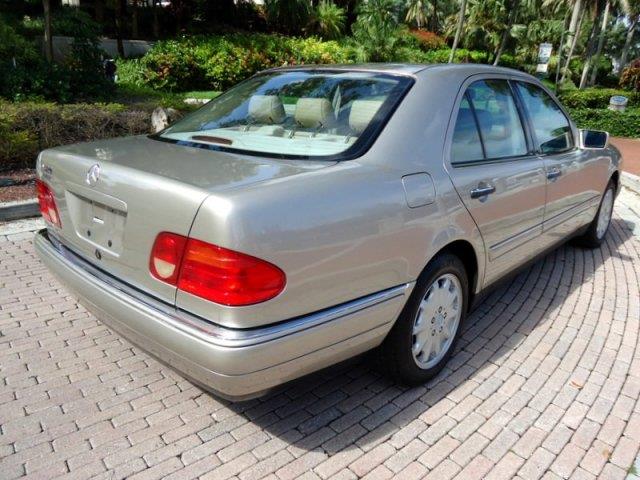 Mercedes-Benz E-Class 1999 photo 9