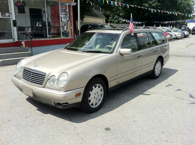 Mercedes-Benz E-Class Technology Package Wagon