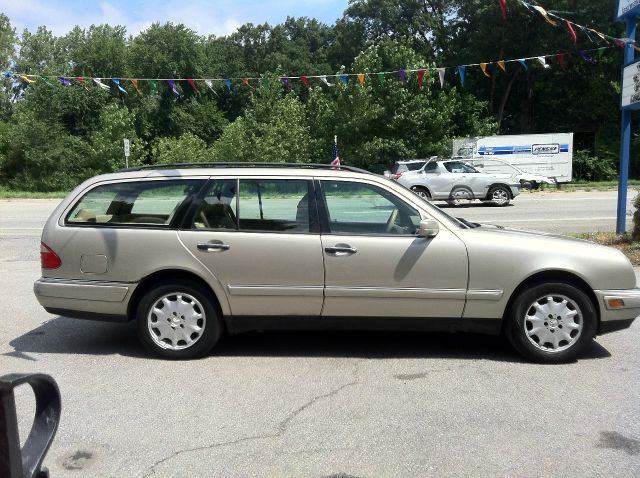 Mercedes-Benz E-Class 1999 photo 4