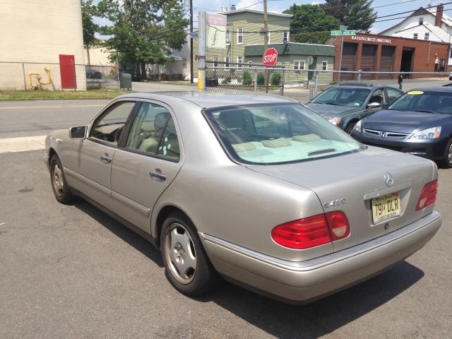 Mercedes-Benz E-Class 1999 photo 8