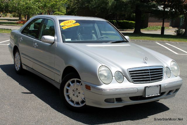 Mercedes-Benz E-Class 2000 photo 15