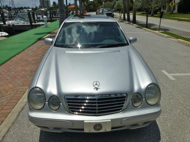 Mercedes-Benz E-Class 2000 photo 6