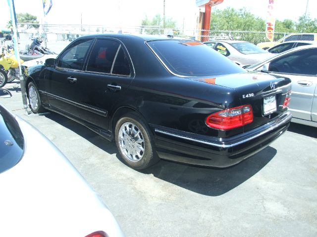 Mercedes-Benz E-Class 2000 photo 4