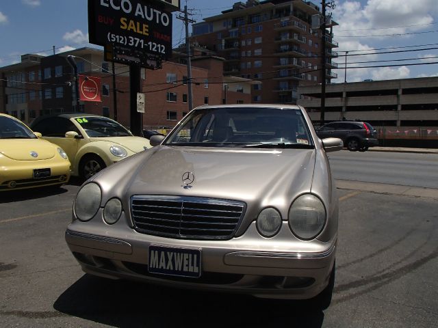 Mercedes-Benz E-Class 2000 photo 3