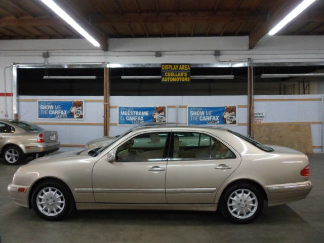 Mercedes-Benz E-Class 2000 photo 4