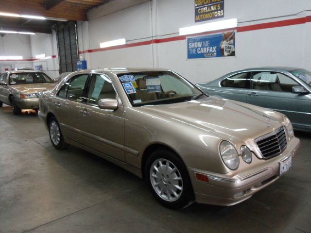 Mercedes-Benz E-Class 2000 photo 5