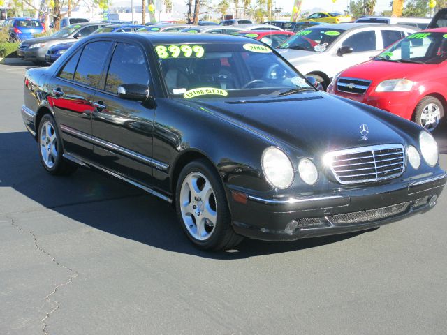 Mercedes-Benz E-Class 2000 photo 2