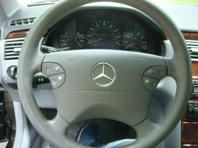 Mercedes-Benz E-Class 2000 photo 3