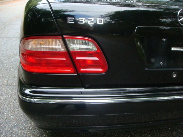 Mercedes-Benz E-Class 2000 photo 58