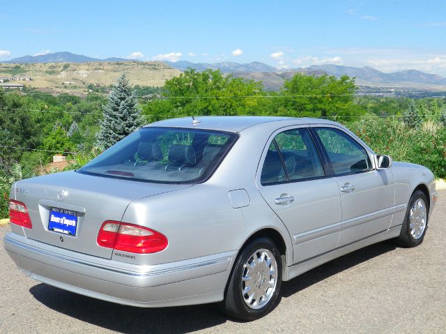 Mercedes-Benz E-Class 2001 photo 1