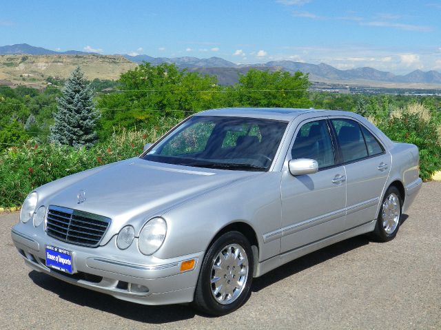 Mercedes-Benz E-Class 2001 photo 4