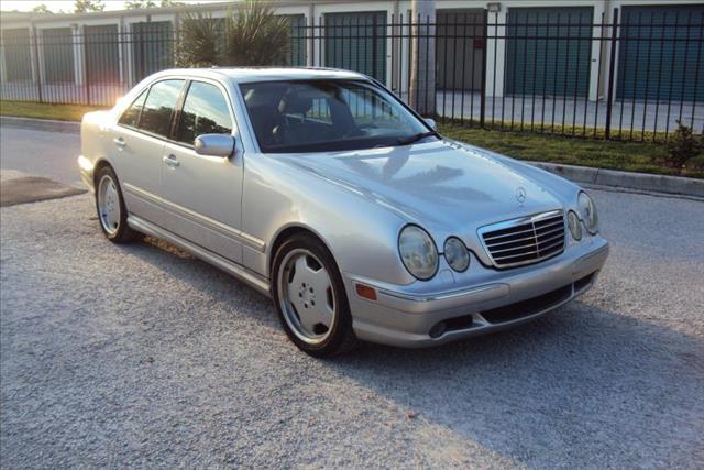 Mercedes-Benz E-Class 2001 photo 1