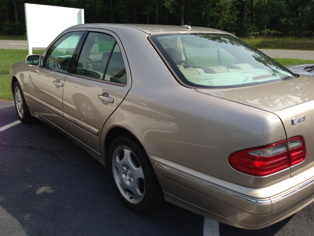 Mercedes-Benz E-Class 2001 photo 4