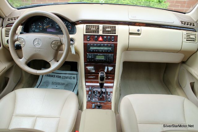 Mercedes-Benz E-Class 2001 photo 20