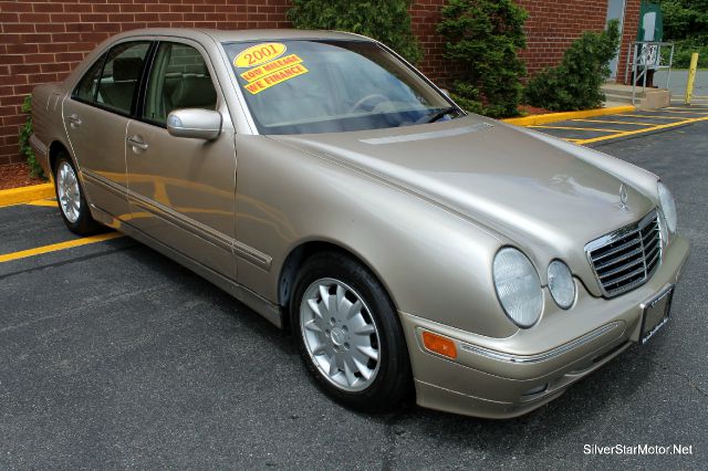 Mercedes-Benz E-Class 2001 photo 27