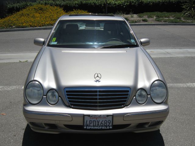 Mercedes-Benz E-Class 2001 photo 4