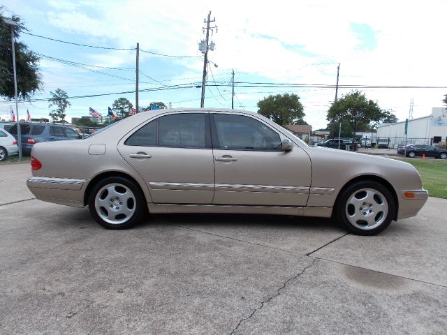 Mercedes-Benz E-Class 2001 photo 4