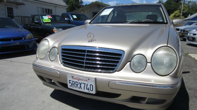 Mercedes-Benz E-Class 2001 photo 8