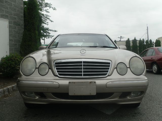 Mercedes-Benz E-Class 2001 photo 22